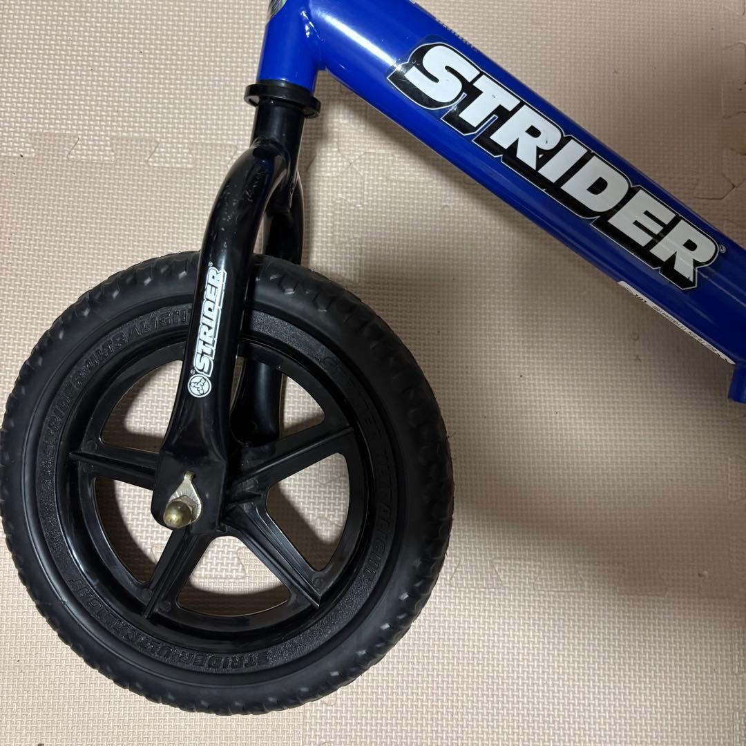 STRIDER バランスバイク 青 12インチ　スポーツ
