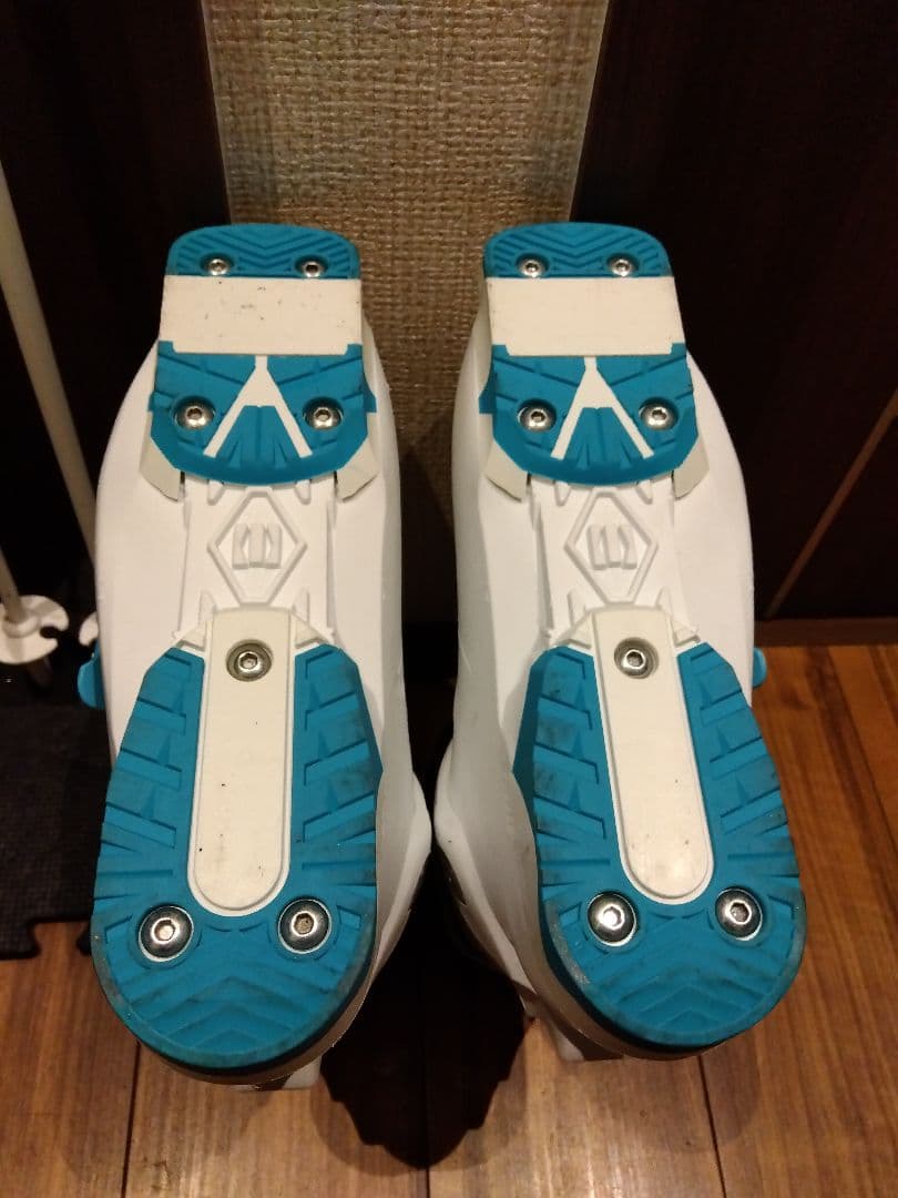 超美品【ハイエンド】SALOMON レディース スキーセット メンテ・WAX済✔
