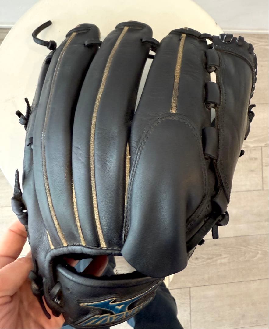 ミズノ　投手用グローブ　Mizuno ミズノ　ブラックプロフェッショナル　投手用