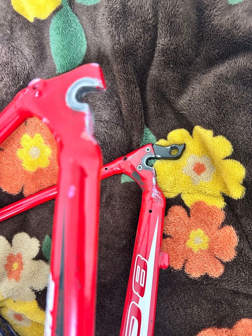 Cannondale CAAD 8 レッドフレーム