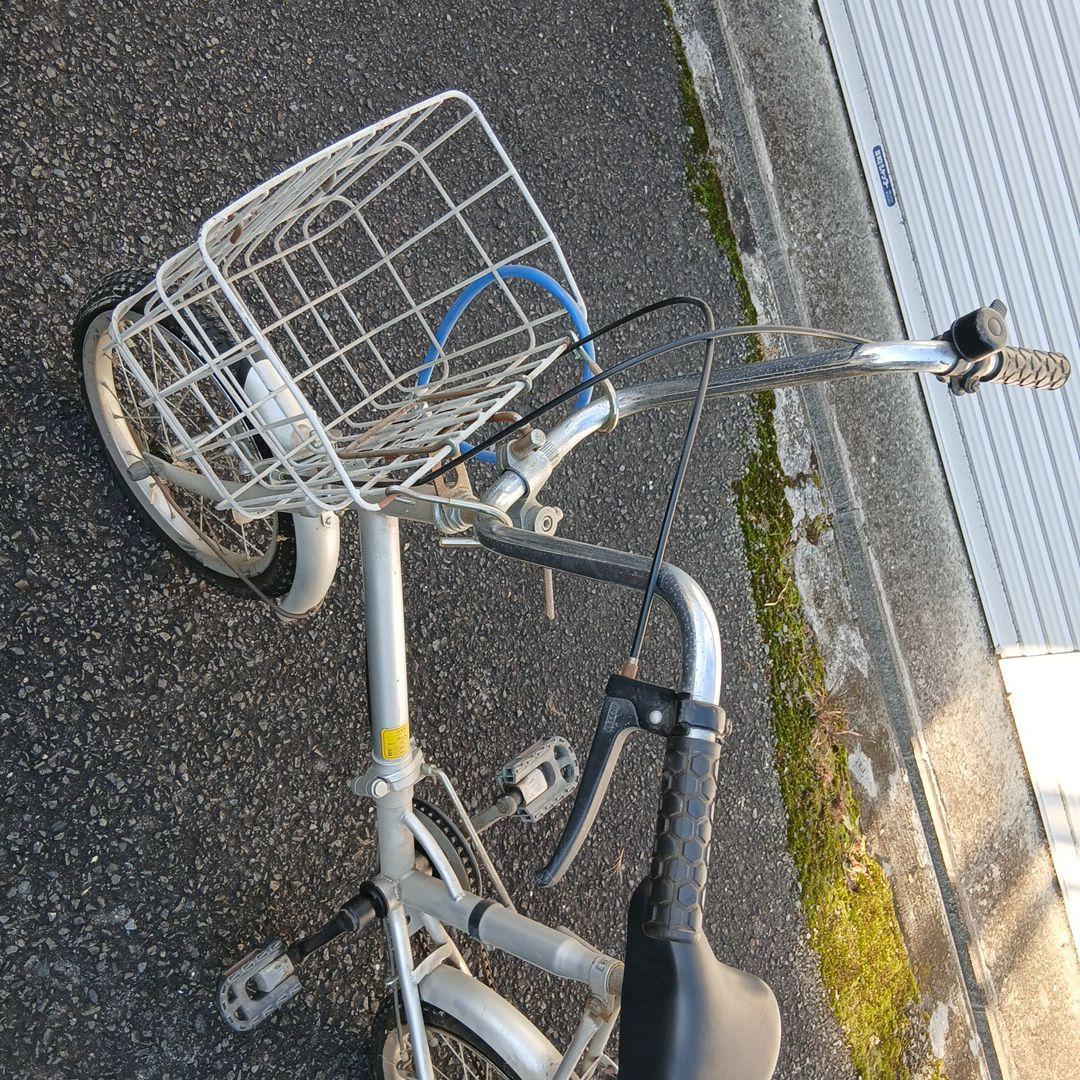 シルバー 折りたたみ自転車 前カゴ付き
