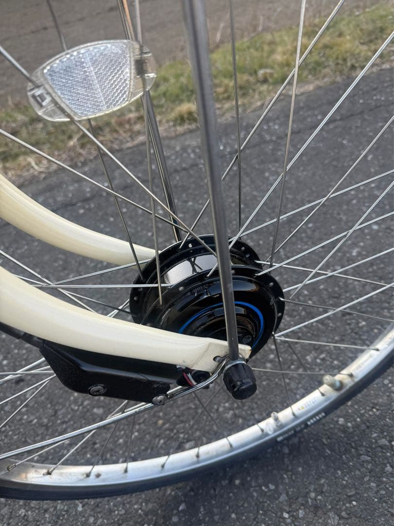 ホワイト 電動アシスト自転車 シティタイプ