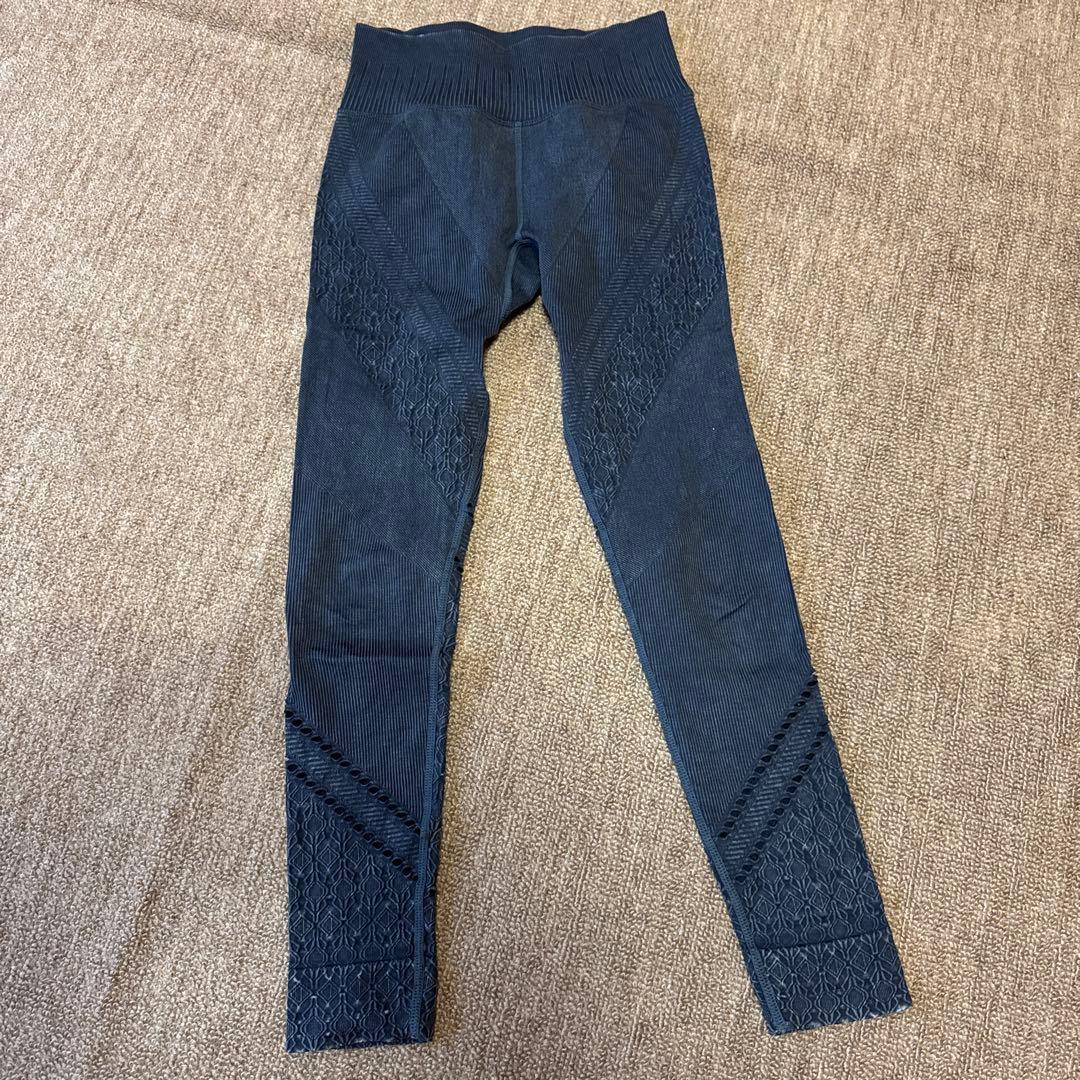 sukala スカーラ　ヨガ アクティブフィットレギンス・トップス