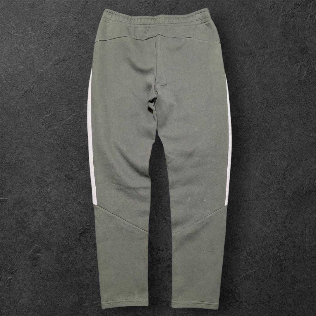 PUMA フード付きジャージ上下セット オリーブグリーン
