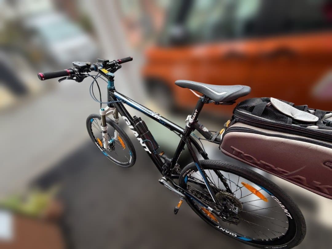 ［中古］値下げ済：GIANT クロスバイク 26インチ TOPEAKバッグ付き