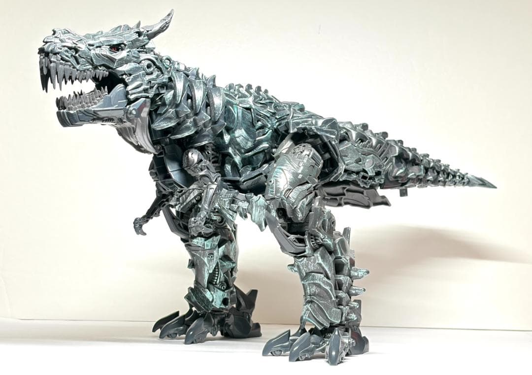 トランスフォーマー　グリムロック　アドオンカスタム　スタジオシリーズ