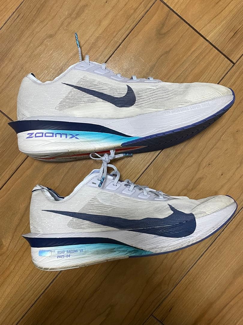 ナイキ ヴェイパーフライ 4（Nike Vaporfly 4）　27.5cm