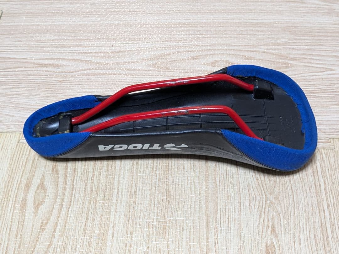 TIOGA タイオガ DH ダウンヒル用サドル MTBパーツ ブラック×ブルー