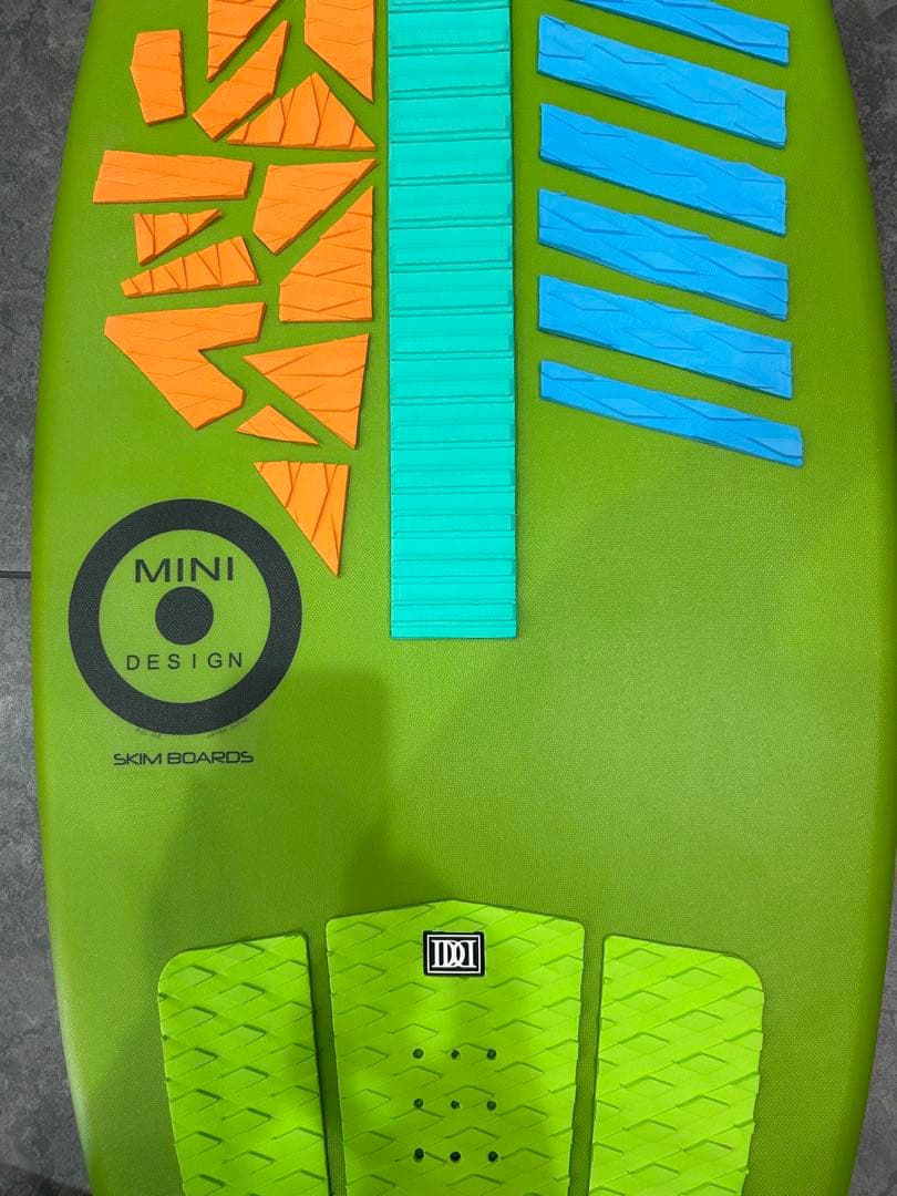 【送料込】 MINI DESIGN 上位モデル スキムボード 中古