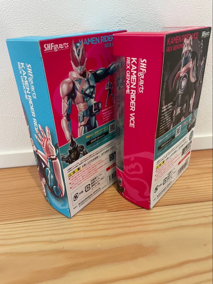 S.H.Figuartsフィギュアーツ 仮面ライダーリバイス リバイ&バイス