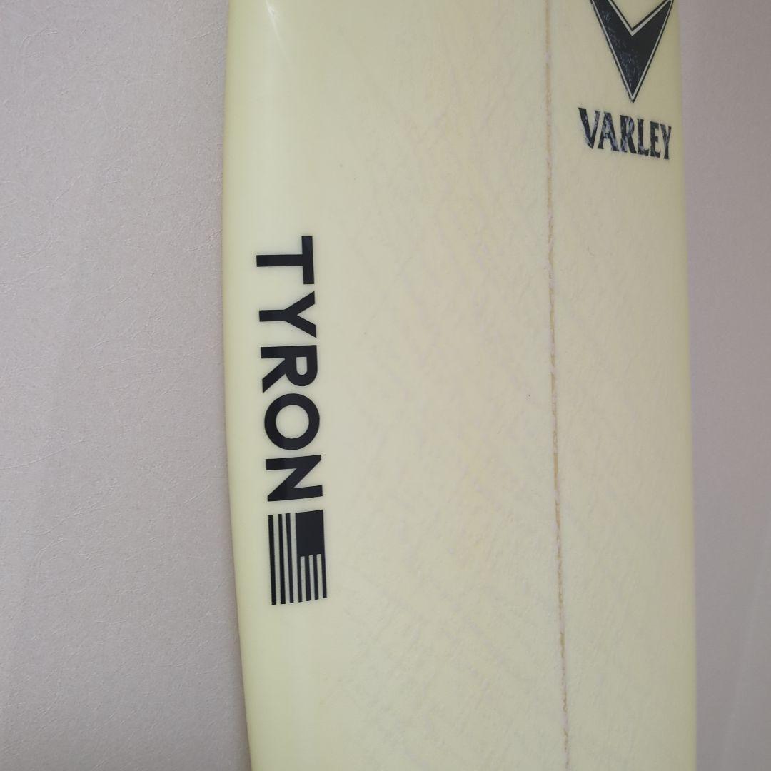 【新品未使用】VARLEY サーフボード 5'10 フィン＆カバー付
