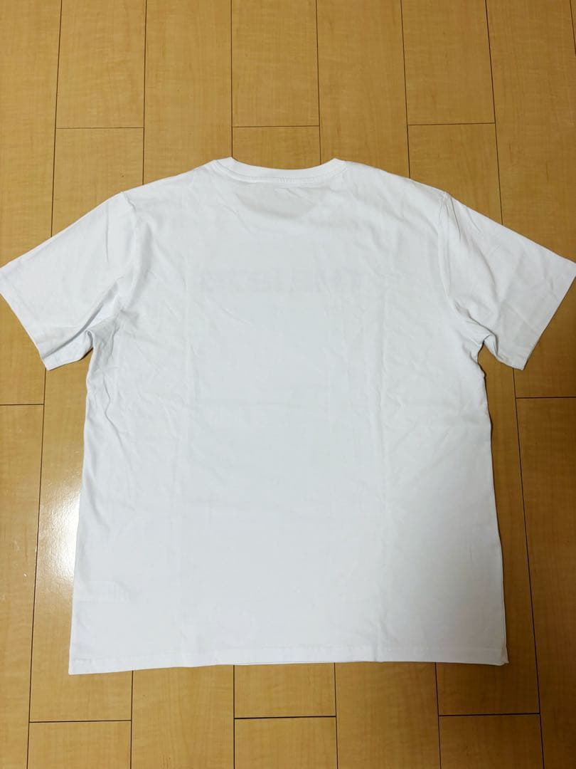 ミュージシャン THE 1975 Being In A Foreign Language T