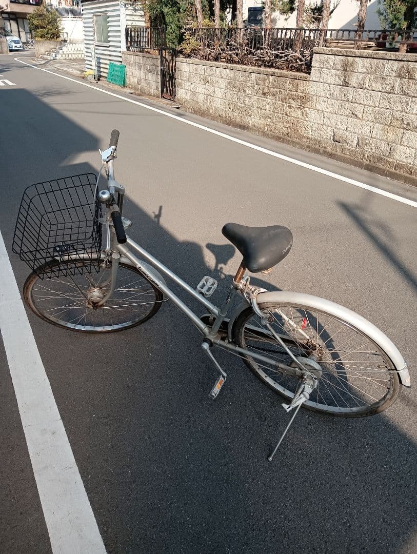 シティサイクル シルバー 前面バスケット付き