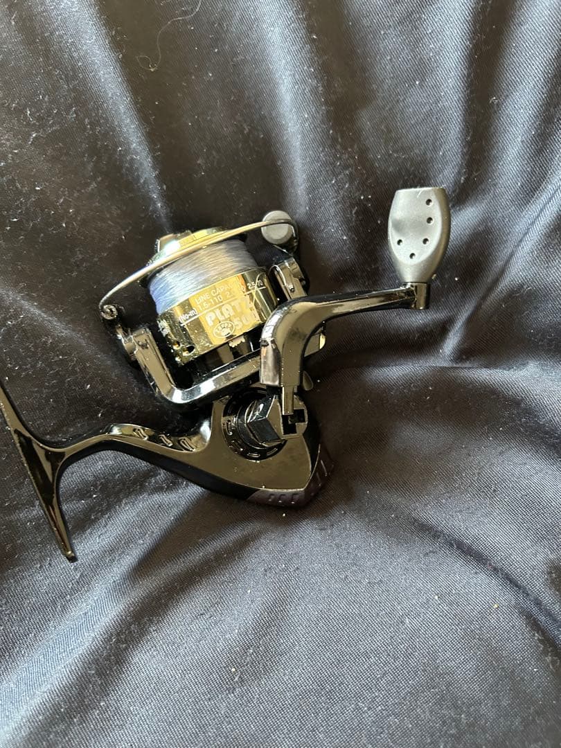 SHIMANO SAHARA C2000HGS スピニングリール