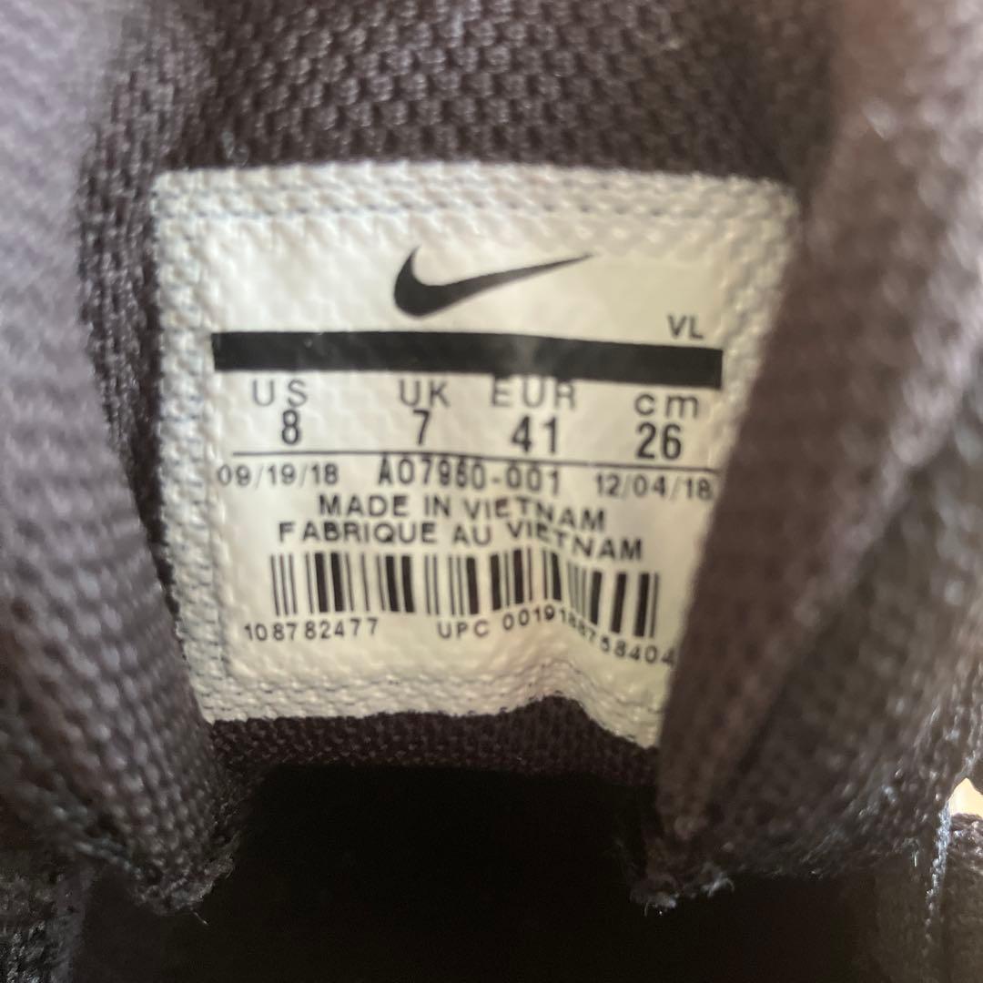 Nike ブラック スパイクシューズ