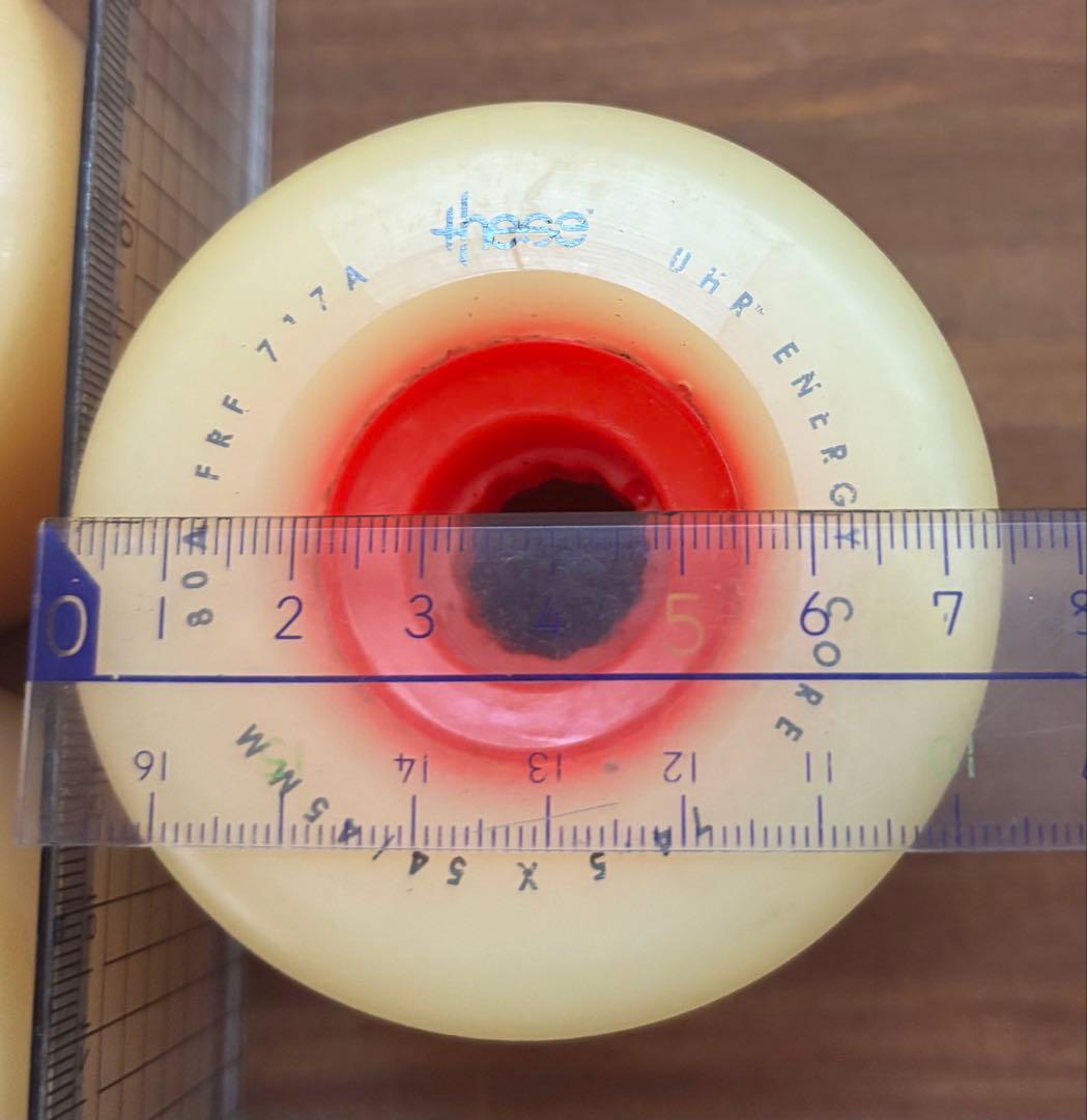 These FRF-717A 74.5mm 80A ウィール スケートボード