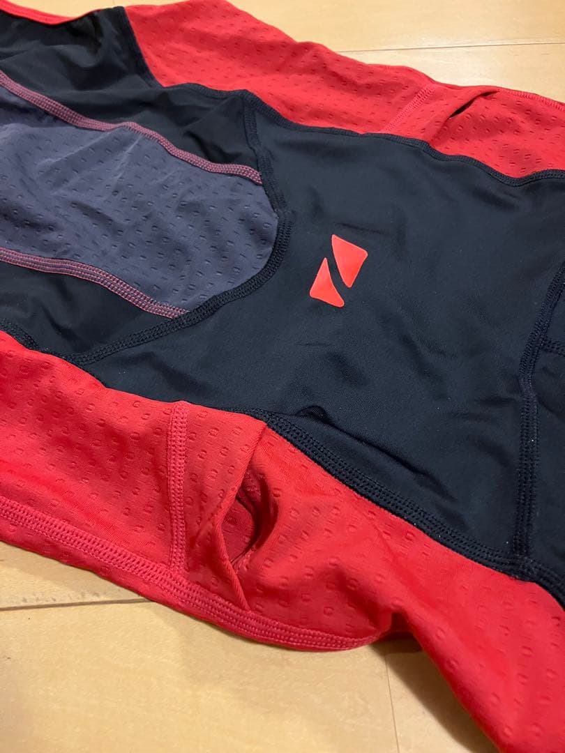 Zone3 Aquaflo Plus Sleeveless トライアスロン