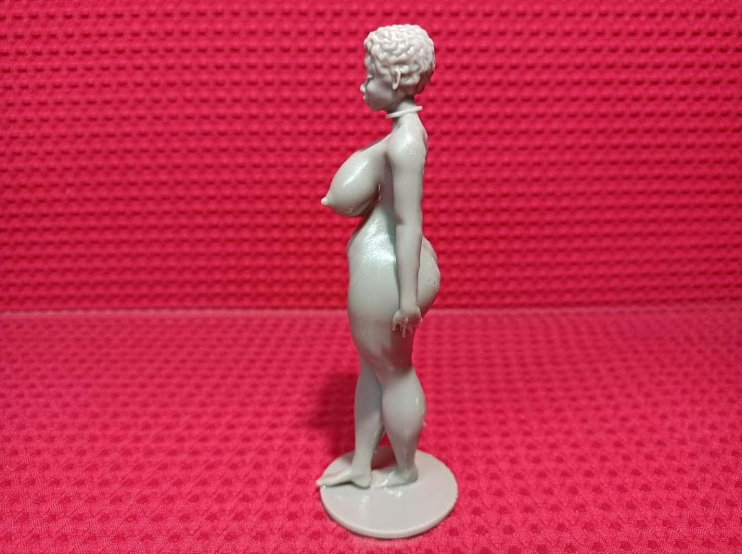 美的工房　「ムチムチの黒人」　オリジナル品　創作品　フィギュア　樹脂製