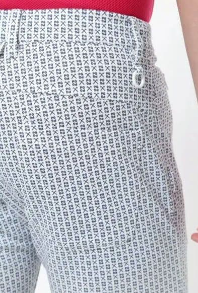【美品】パーリーゲイツ ゴルフ用パンツ（春夏向け）