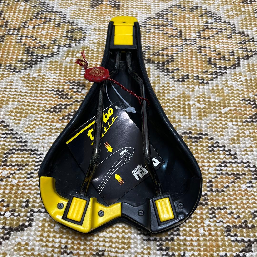 selle ITALIA turbo matic 新品未使用　サドル