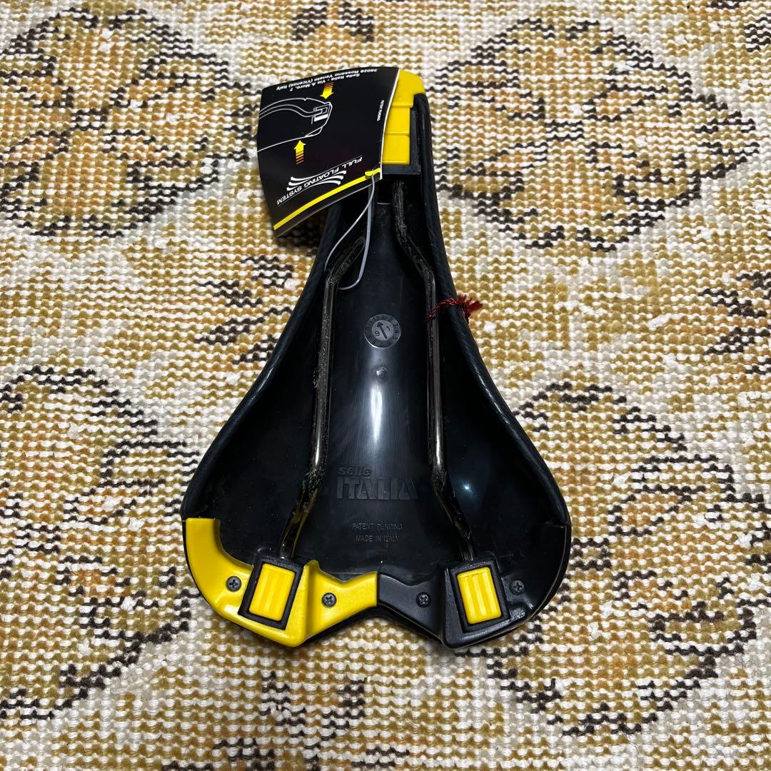 selle ITALIA turbo matic 新品未使用　サドル
