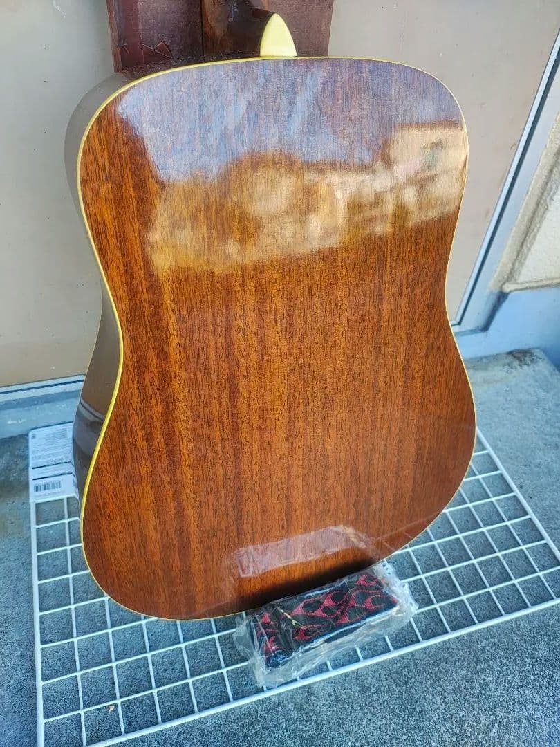 美品 Takamine 200シリーズ(？)NA 型番不明 PU付き エレアコ