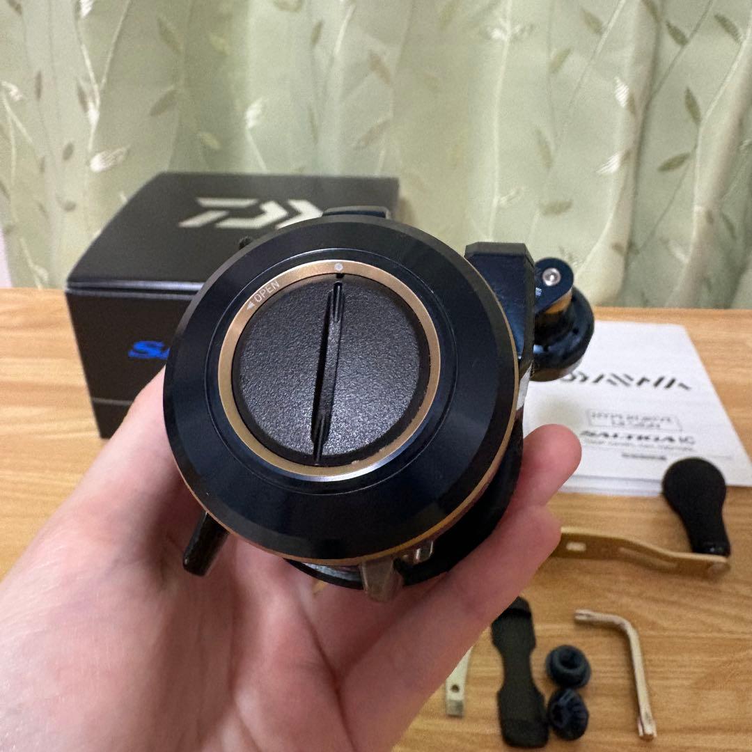 SALTIGA DAIWA IC 100P-DH フィッシングリール