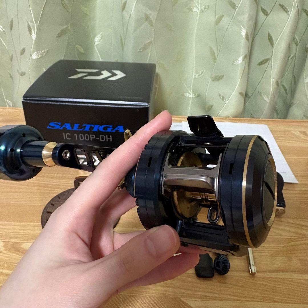 SALTIGA DAIWA IC 100P-DH フィッシングリール