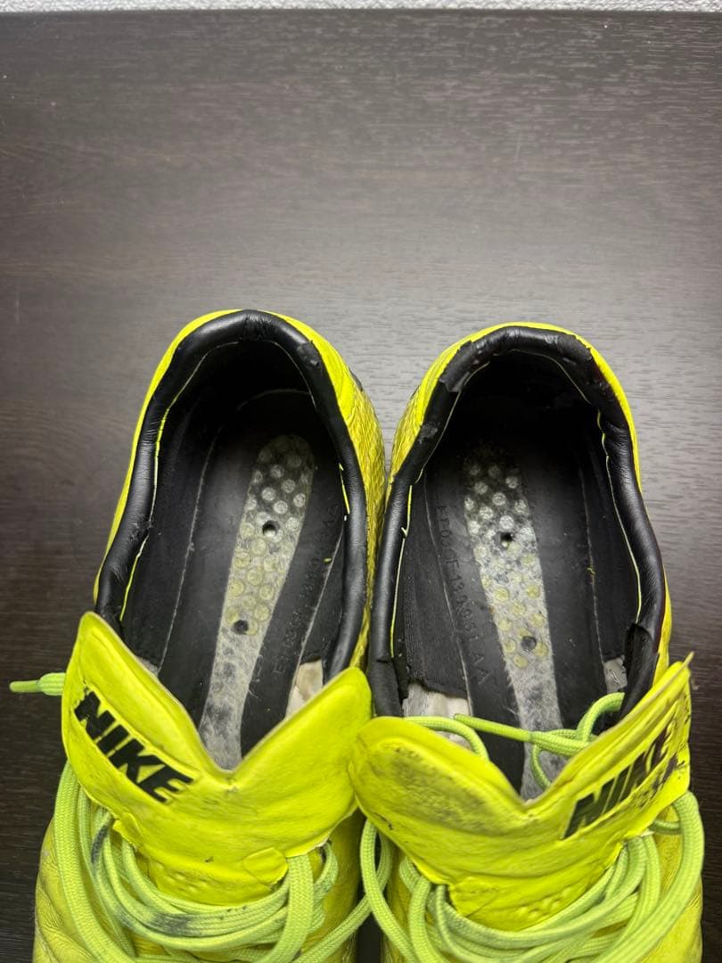 Nike サッカーシューズ イエロー オレンジ