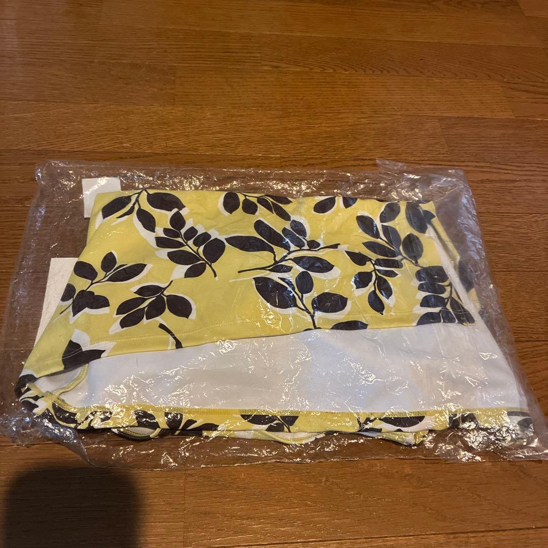 sukara ヨガウェア リーフバイカラー　タンクトップ　Sサイズ　ラバ