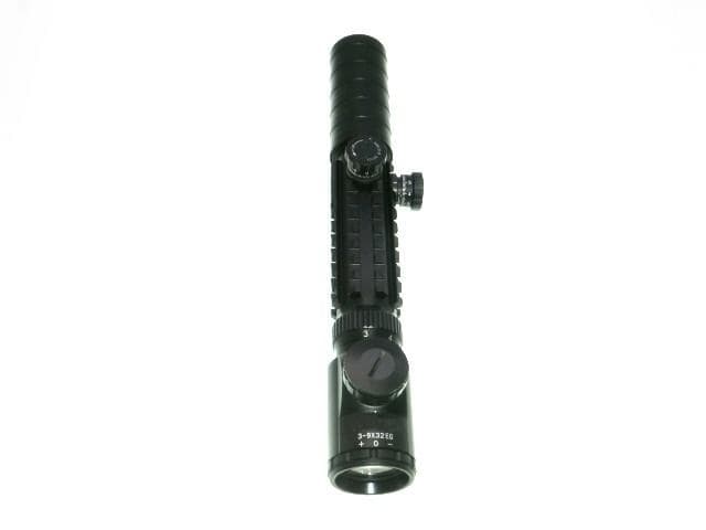 3-9ｘ32 赤緑 トリプルレイル　イルミネート スコープ 新品