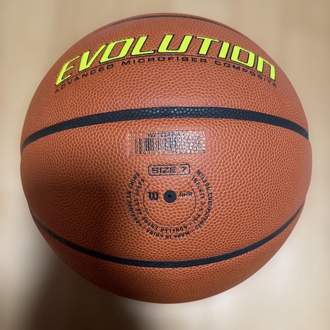 バスケットボール　　Wilson evolution 7号級