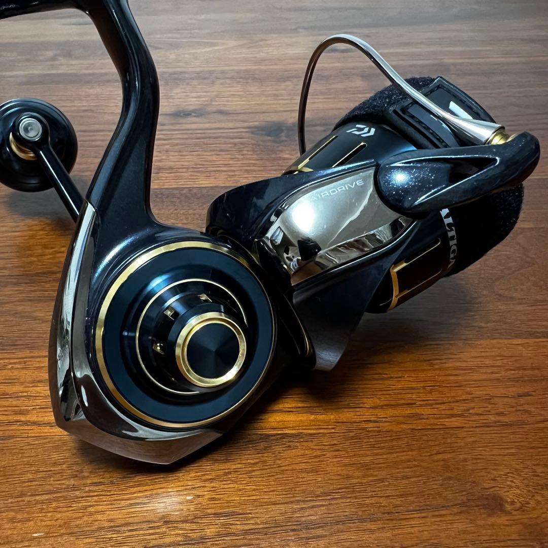 超美品　23ソルティガ 4000-H ユーザー登録可能