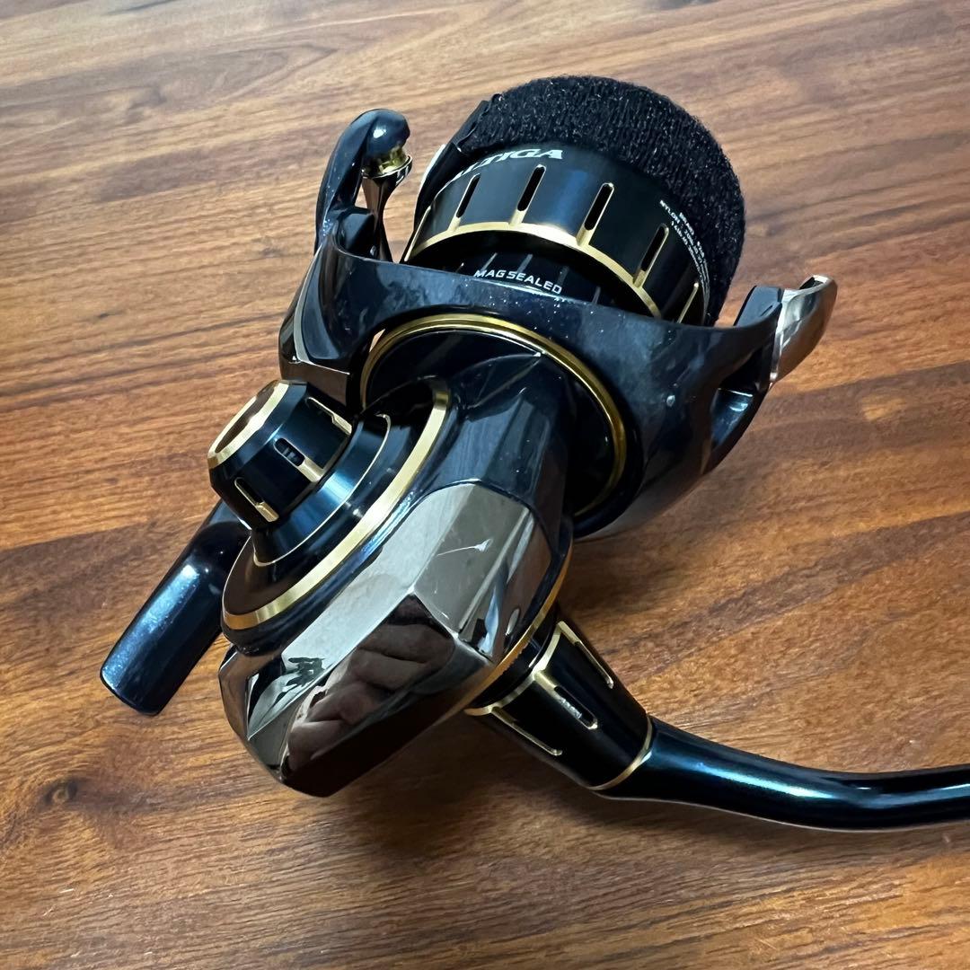 超美品　23ソルティガ 4000-H ユーザー登録可能