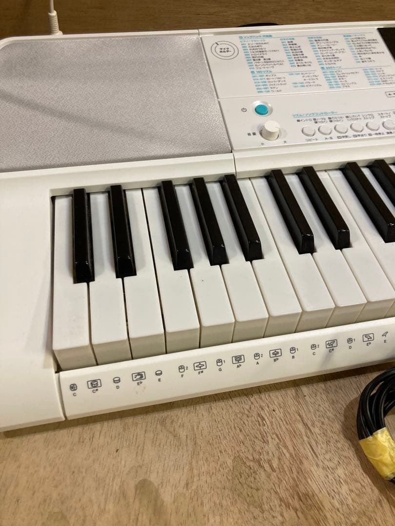 美品　CASIO 光ナビゲーション・キーボード　LK－516 キーボード61鍵盤