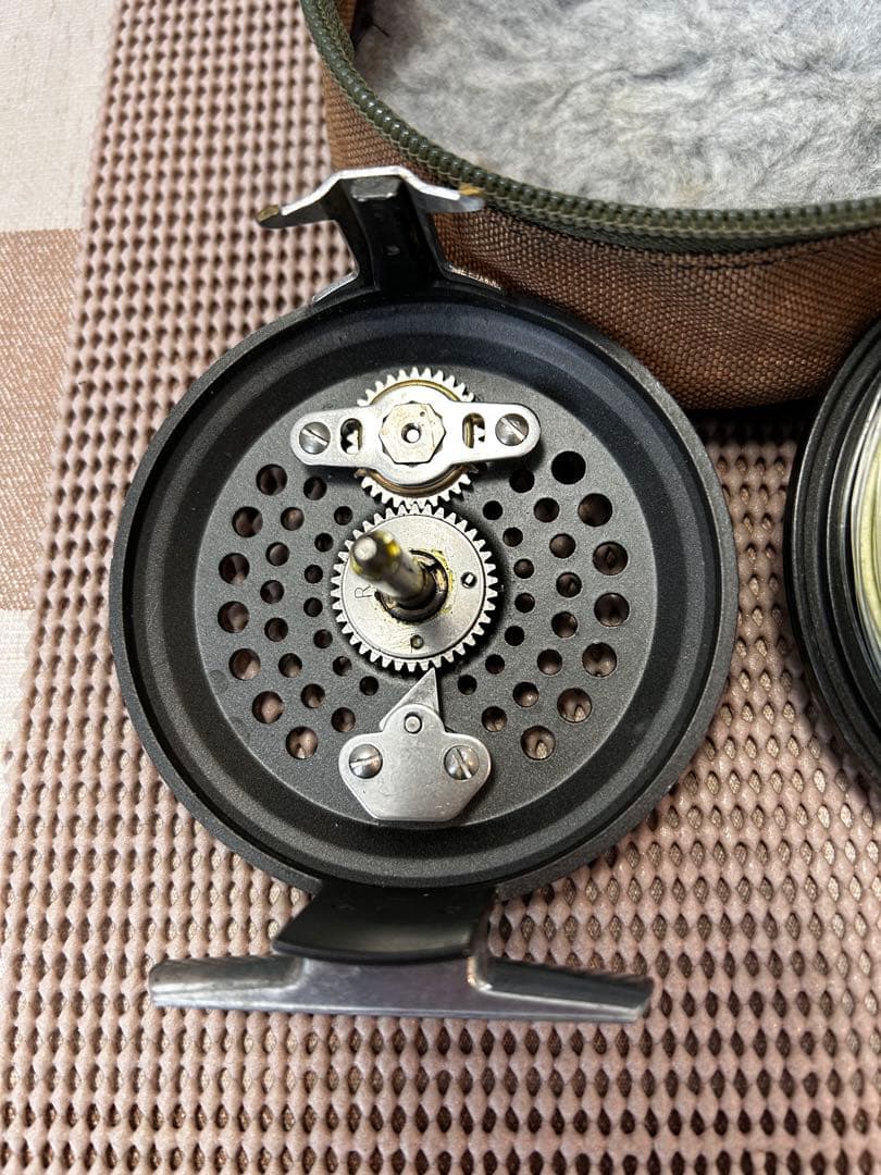 中古品　Orvis Battenkill 10/11 Disc