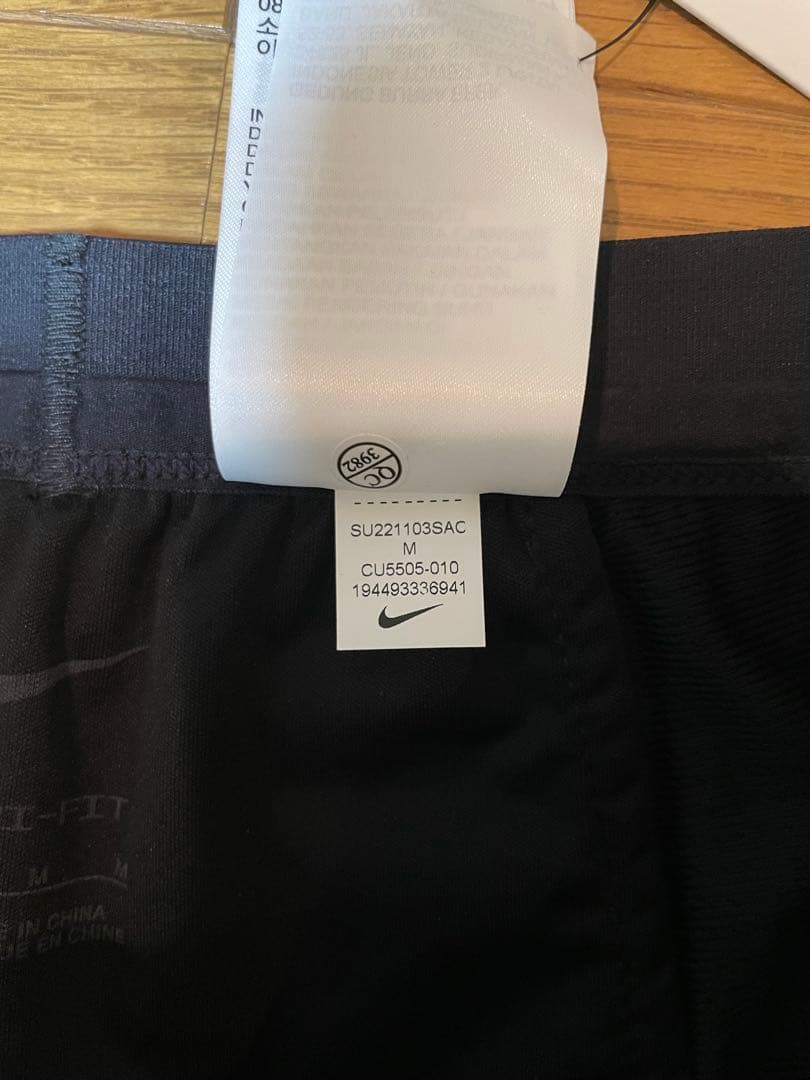 NIKE ナイキ フェノム エリート Mサイズ