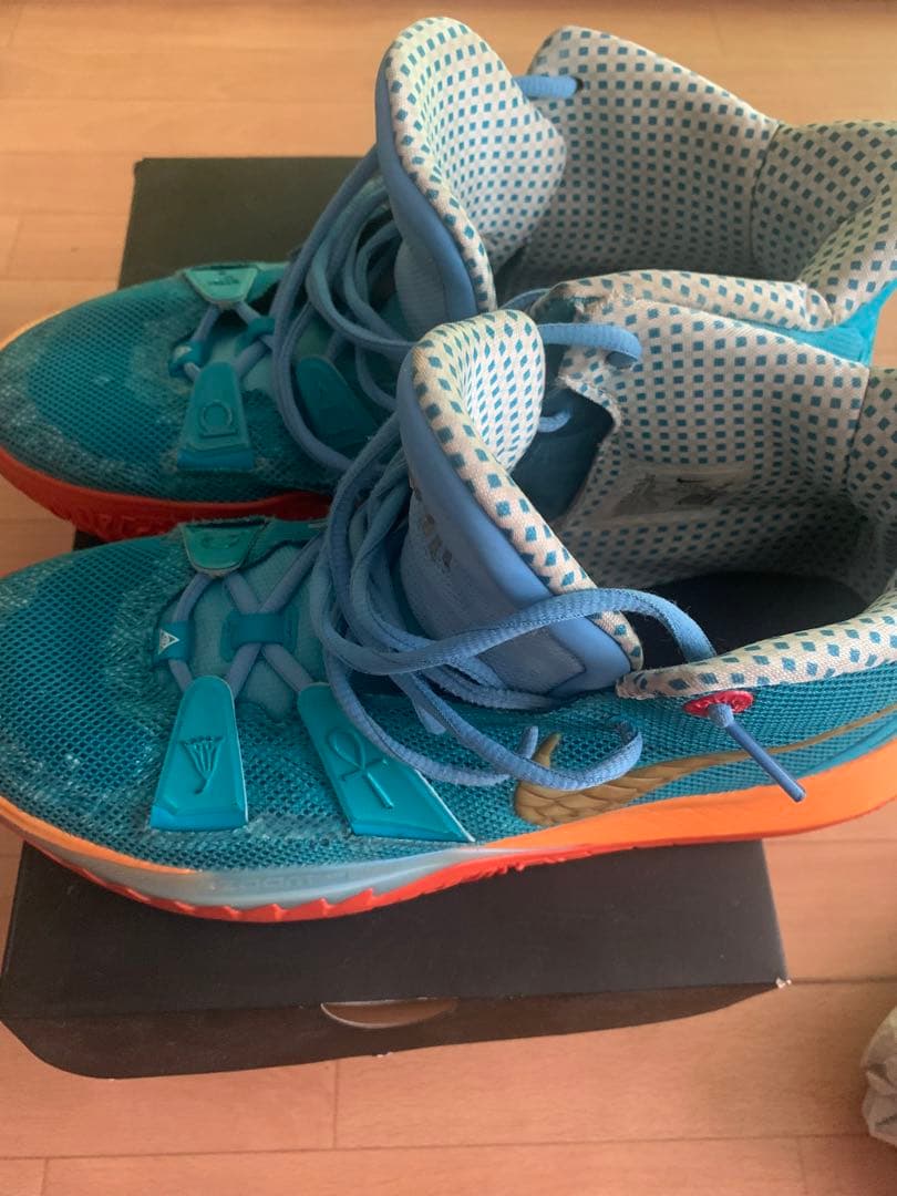 カイリー7 ホルス バッシュ 30cm ナイキ nike