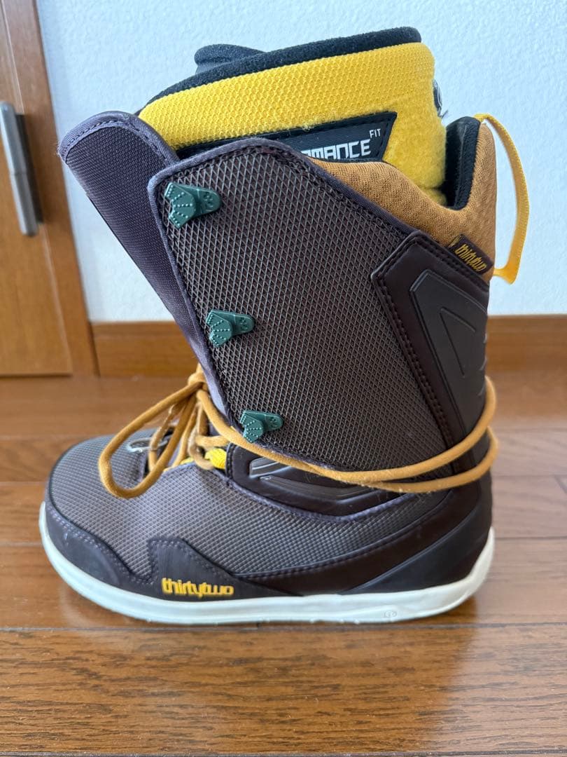 ThirtyTwo 32 TM-2 スコット・スティーブンス スノーボード