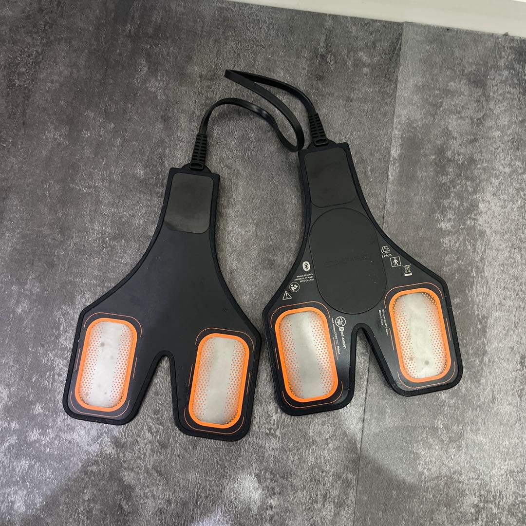 ミ*ナ様 SIXPAD Chest Fit EMSトレーニングデバイス