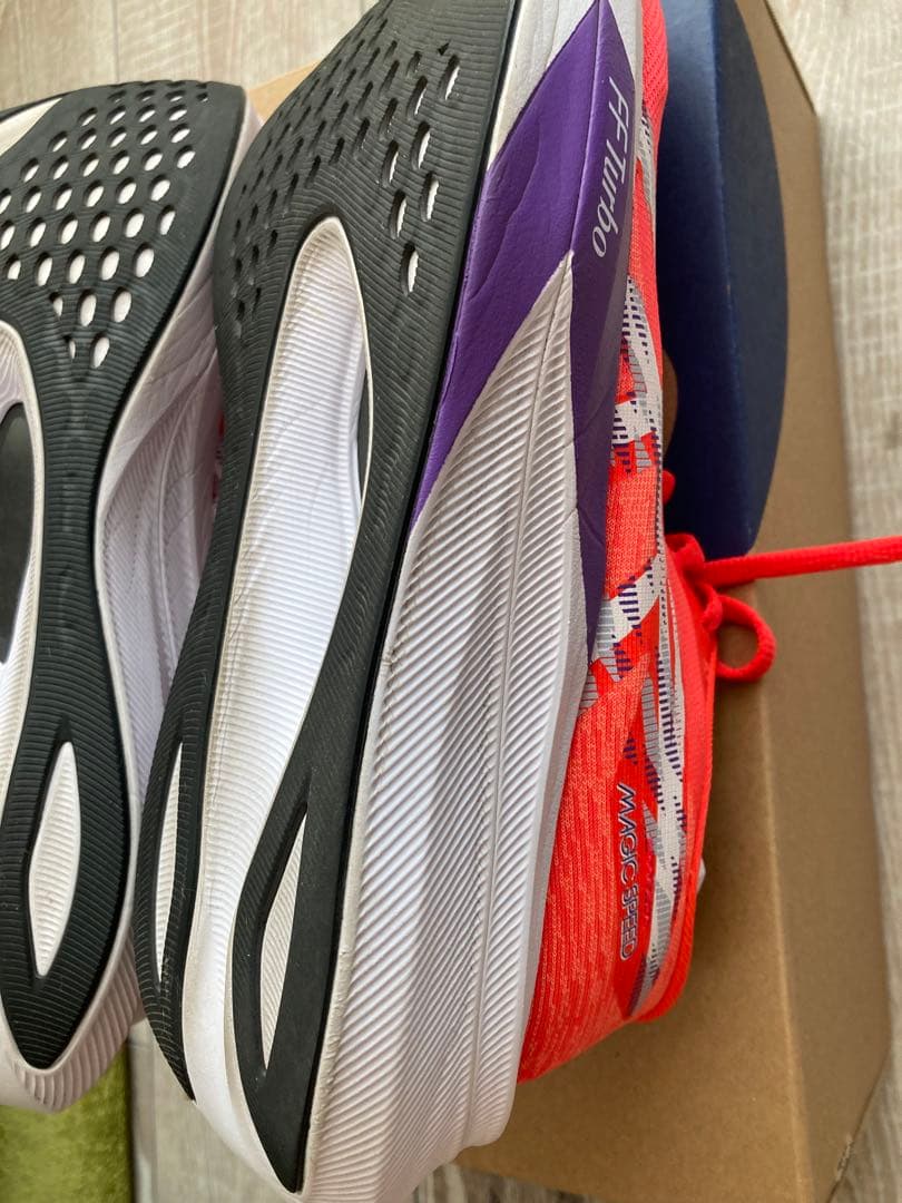 ASICS マジックスピード4 25㎝　2E メンズ