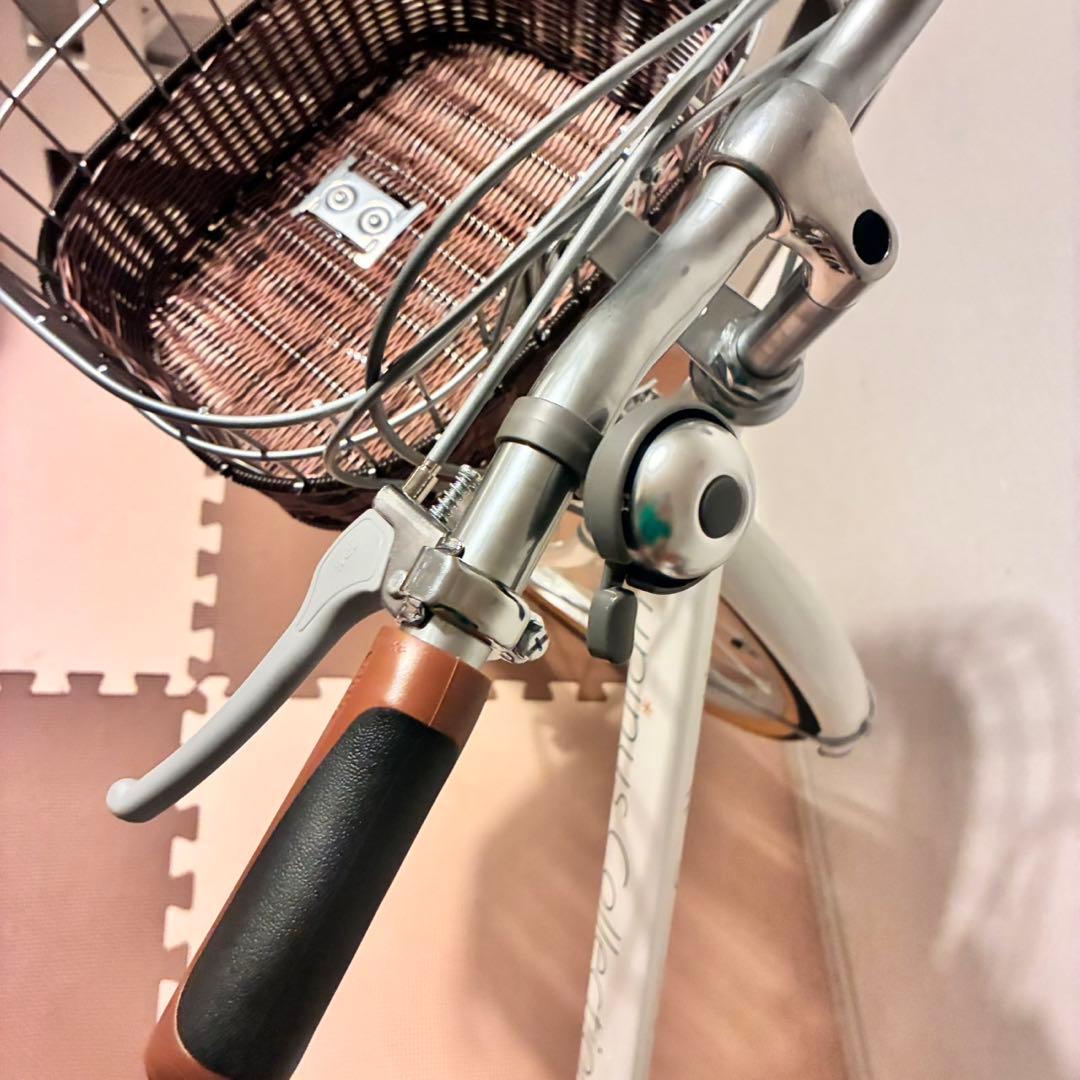 新品 24インチ シティサイクル 自転車　変速ギア　ホワイト　ルピナス　大阪限定