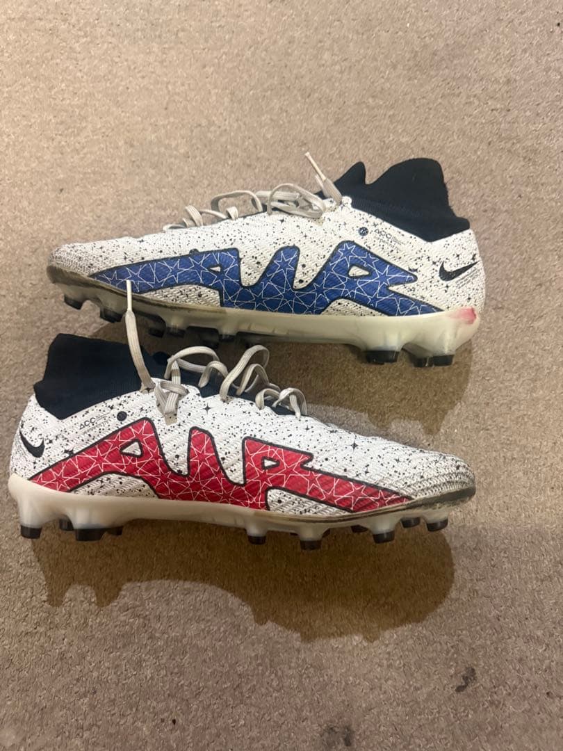 Nike サッカーシューズ スパイク　マーキュリアル
