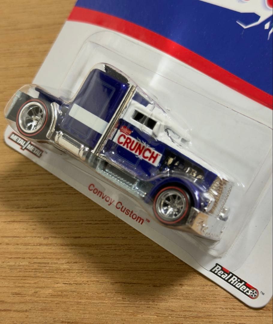 ホットウィール Convoy Custom Nestle Crunch