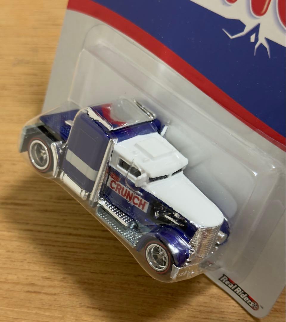 ホットウィール Convoy Custom Nestle Crunch