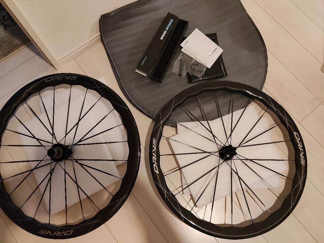 ELITEWHEELS DRIVE HELIX 46D カーボンホイール