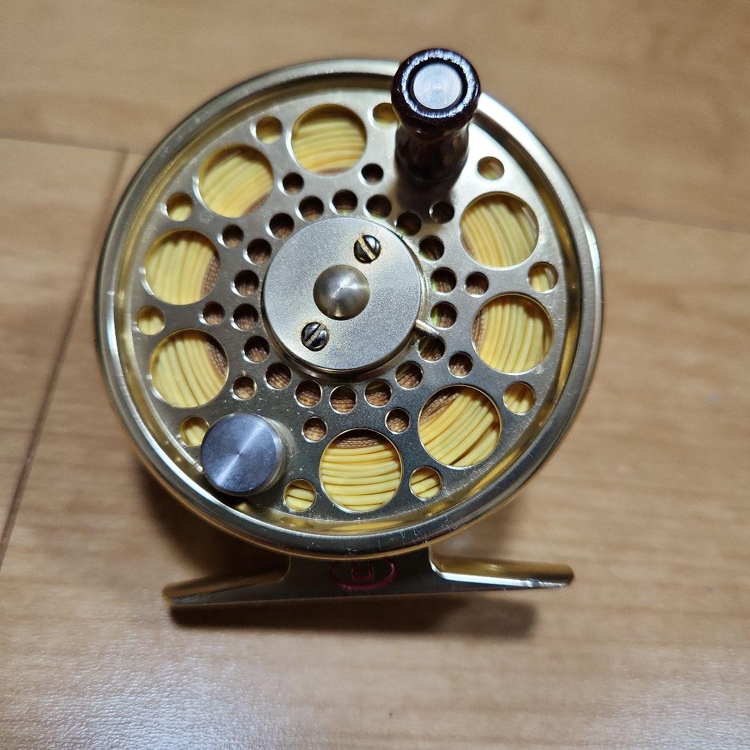 レジントン　AS3/4　ゴールド　フライリール