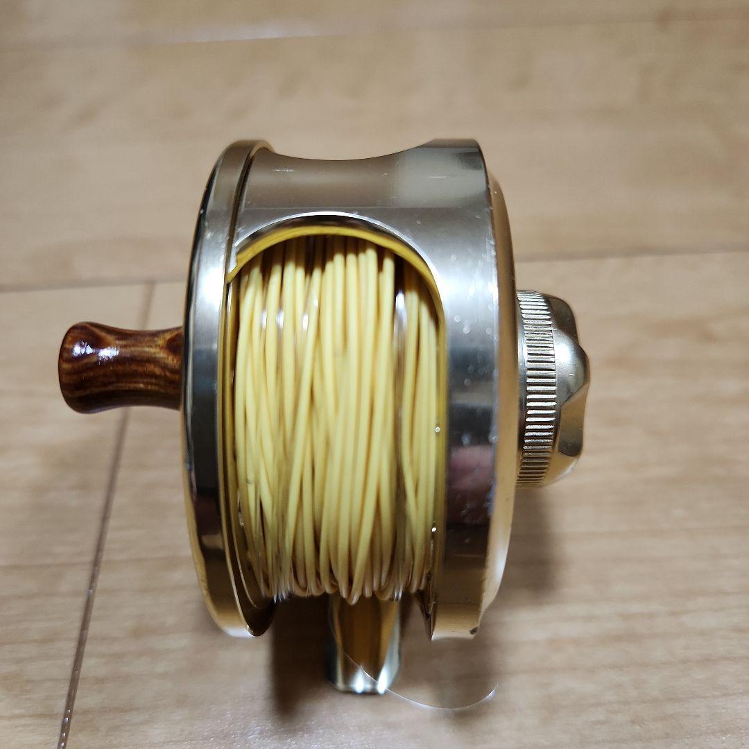 レジントン　AS3/4　ゴールド　フライリール