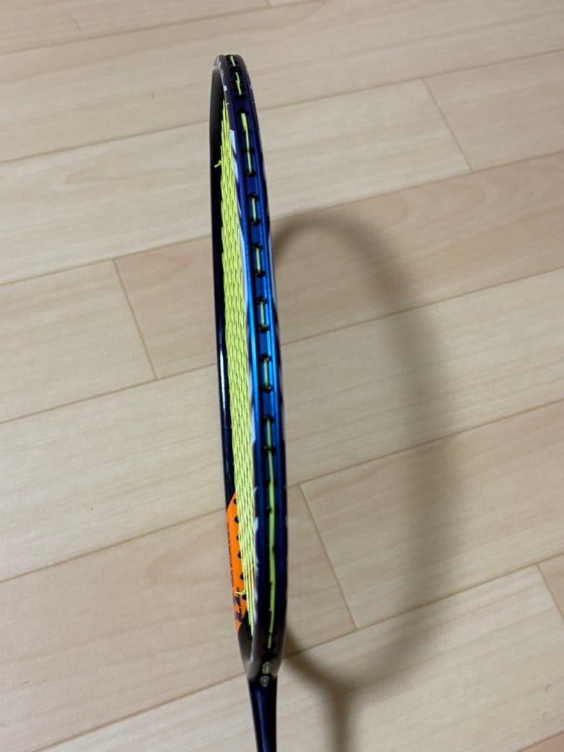新品/極美品　Yonex Astrox100zz クレナイ、ダークネイビー
