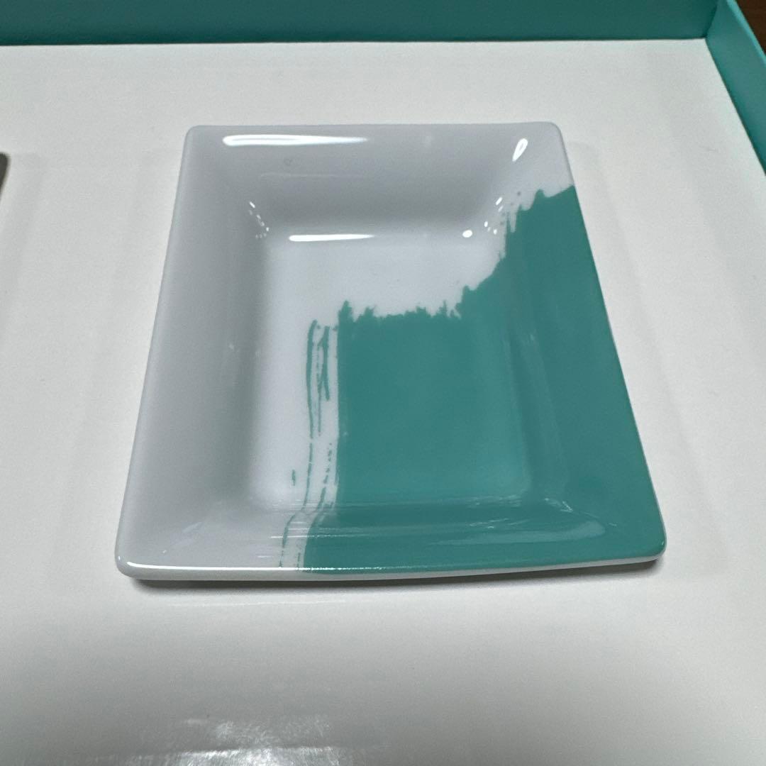 あささん専用ティファニー　ノベルティー陶器アクセサリー入れ